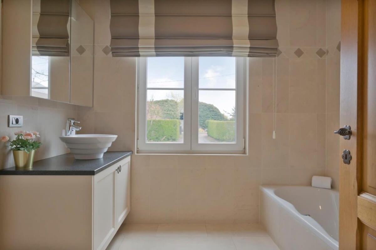Huswell - Family House With A Beautiful View In Damme Βίλα Μπριζ Εξωτερικό φωτογραφία